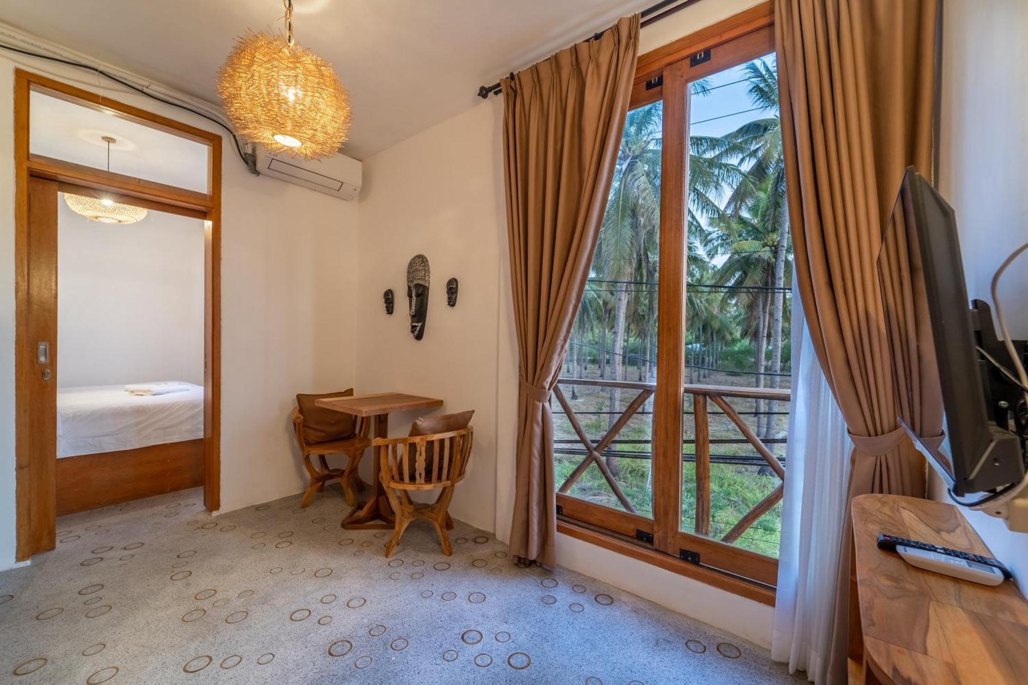 Yulaman Hotel غيلي تراوانغان الغرفة الصورة