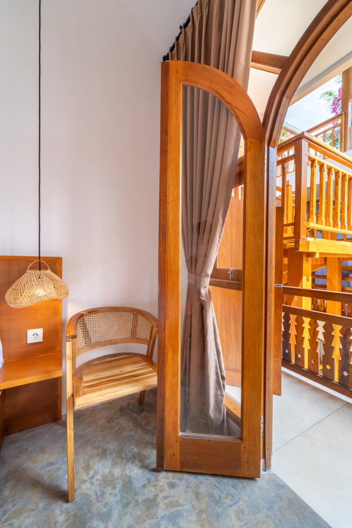 Yulaman Hotel غيلي تراوانغان الغرفة الصورة